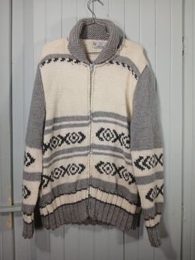 Handmade Gray & Cream Zip-Up Cowichan cardigan Sweater